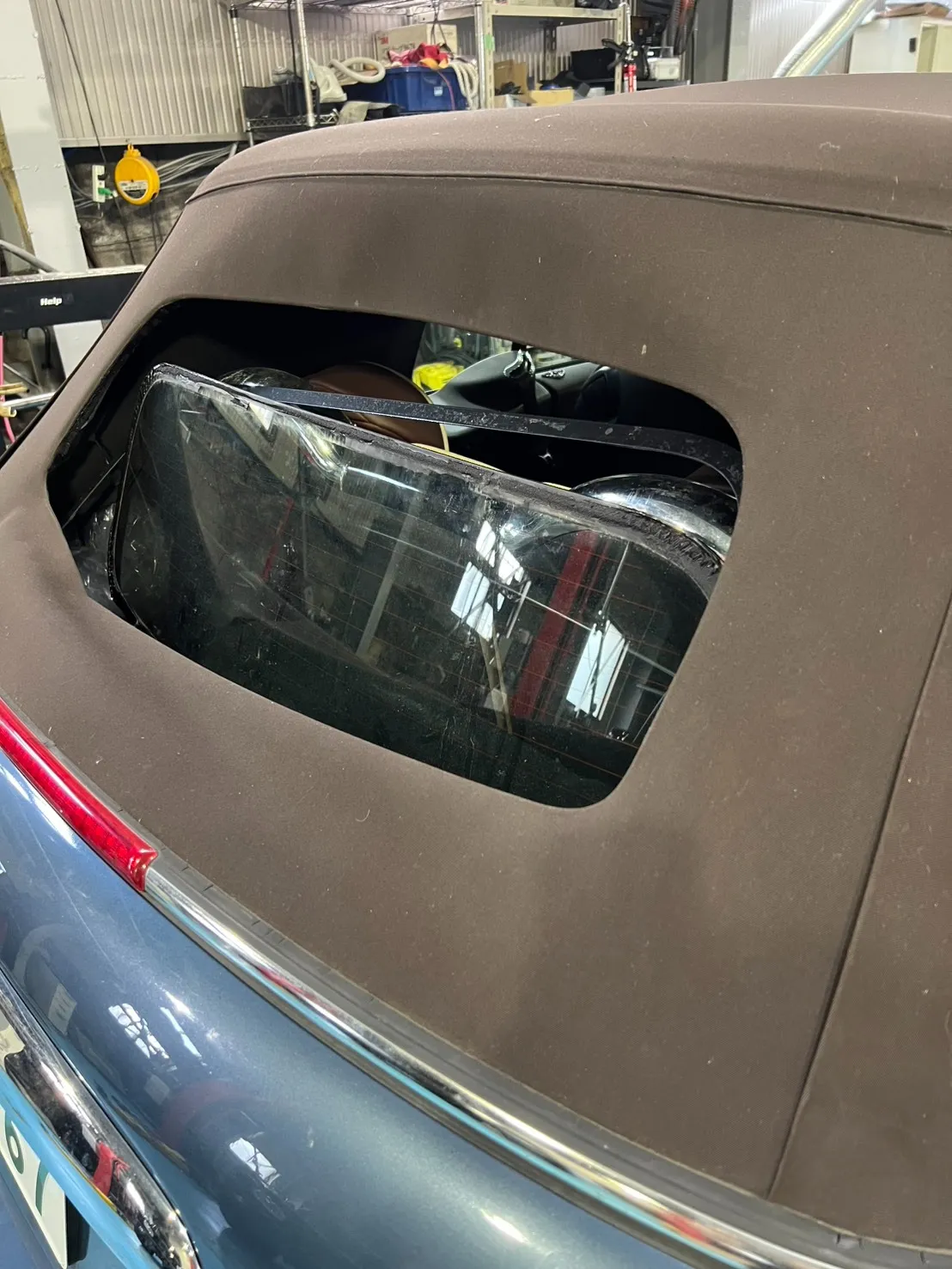 🚗幌修理、ガラス落ち作業対応可能です‼